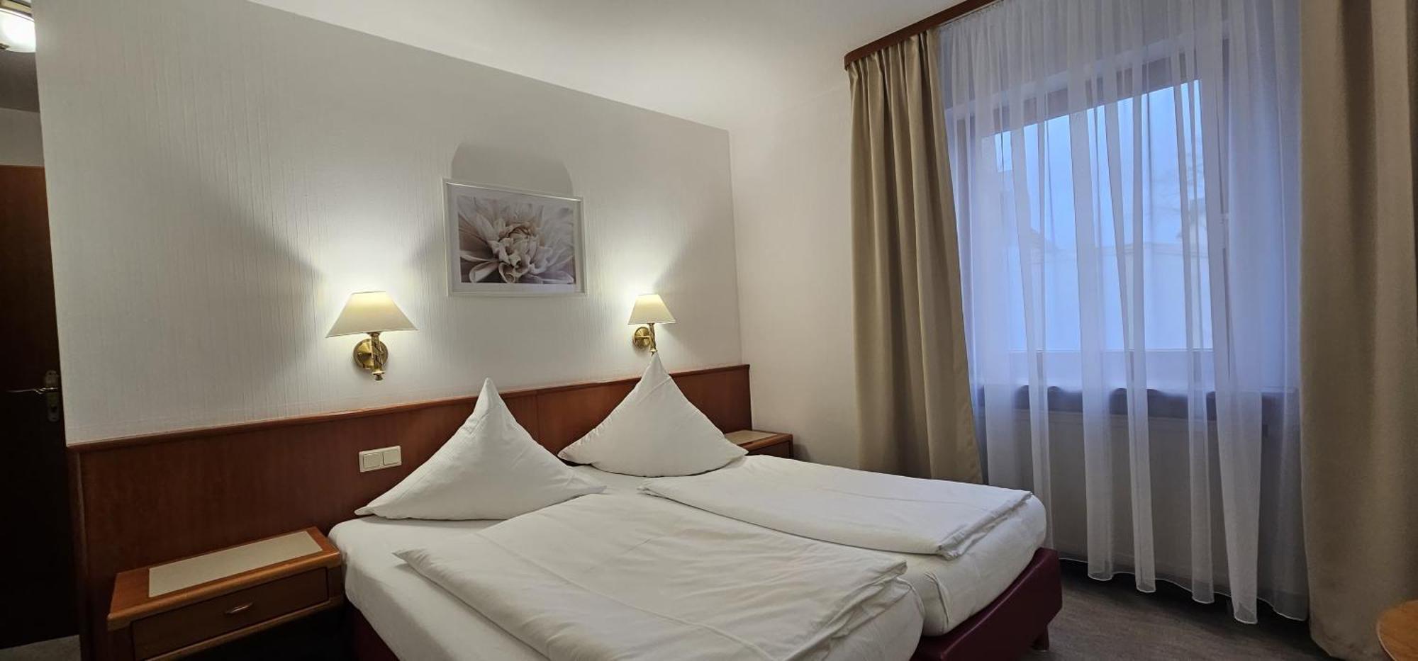 Hotel Garni Vierjahreszeiten Bad Staffelstein Luaran gambar