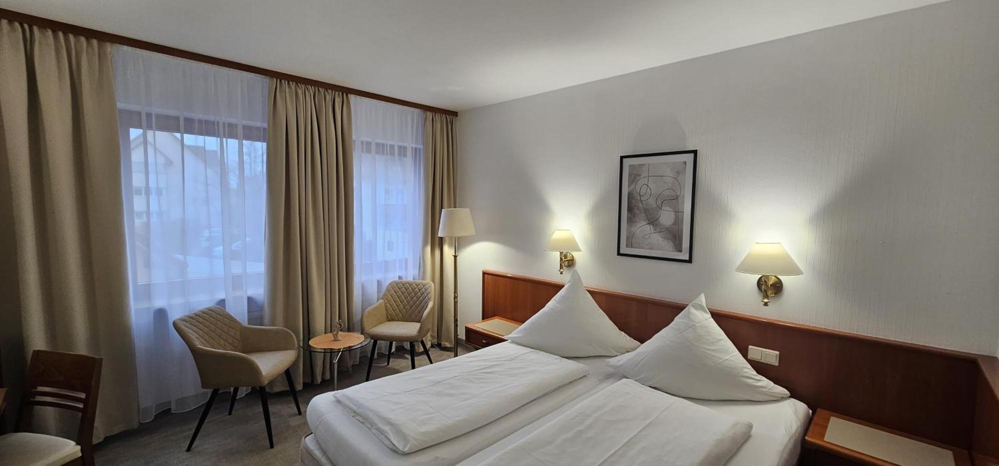 Hotel Garni Vierjahreszeiten Bad Staffelstein Luaran gambar