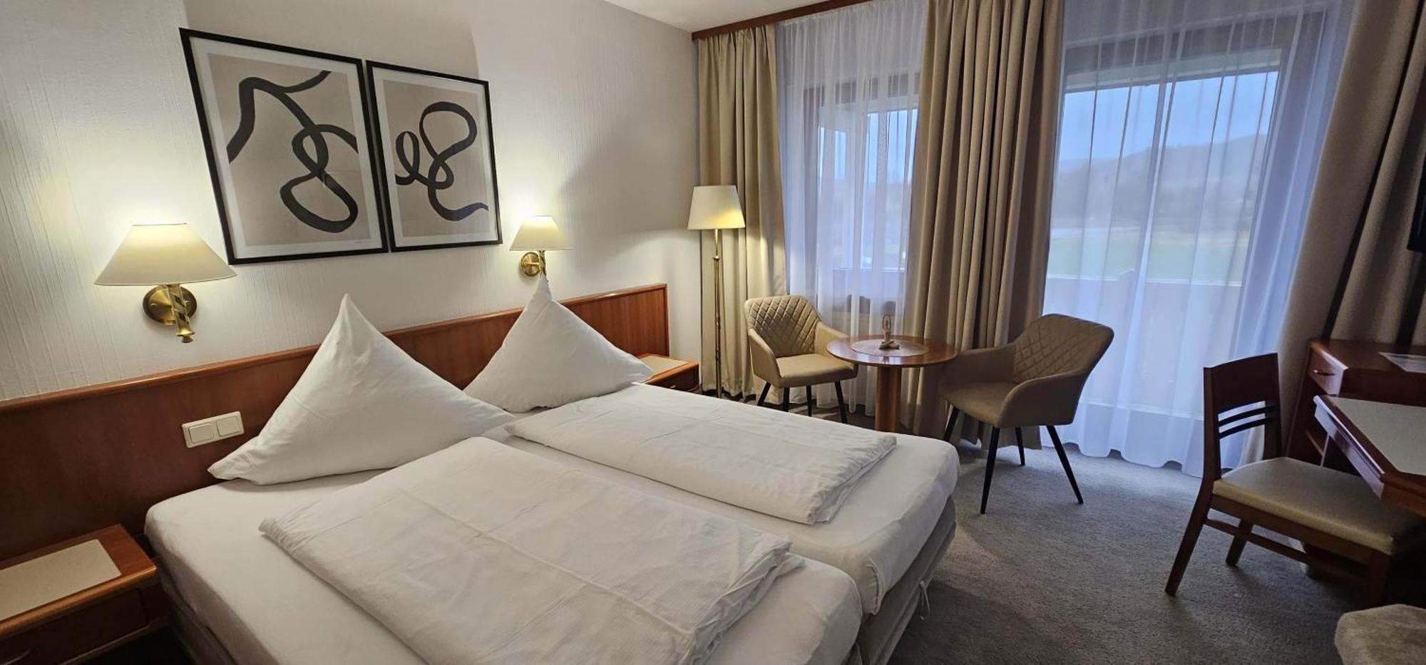 Hotel Garni Vierjahreszeiten Bad Staffelstein Luaran gambar