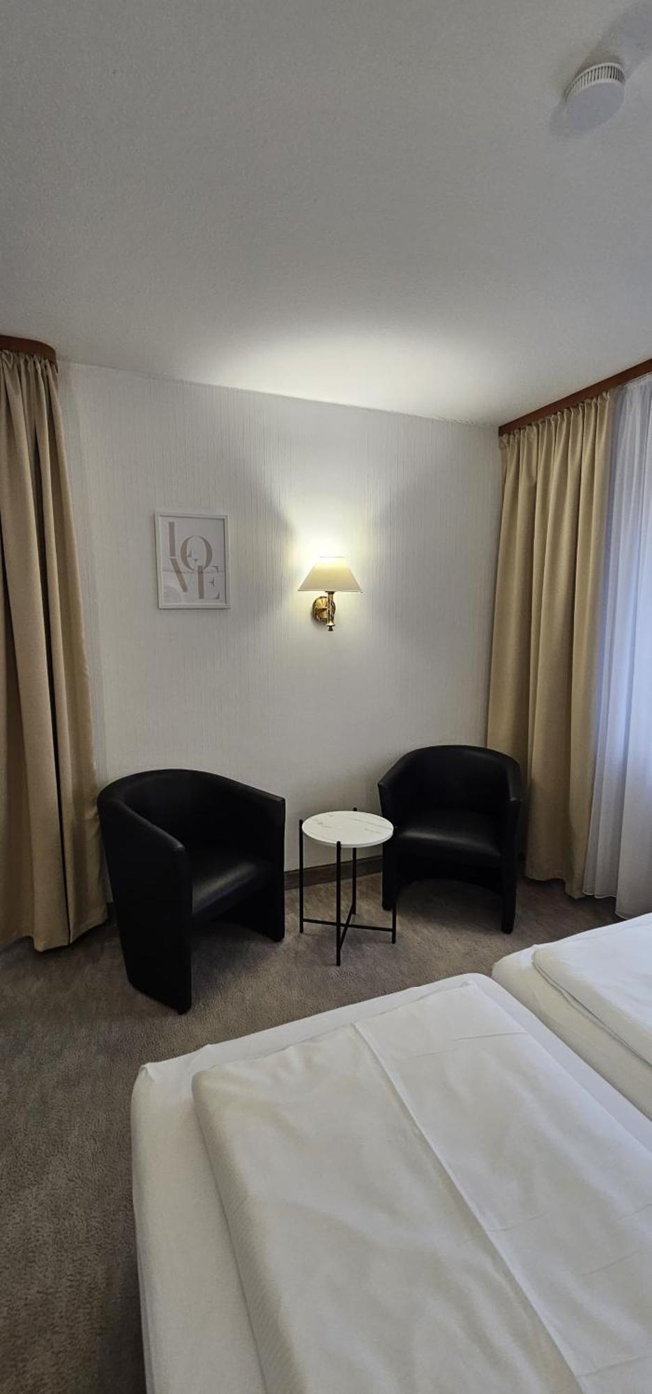 Hotel Garni Vierjahreszeiten Bad Staffelstein Luaran gambar